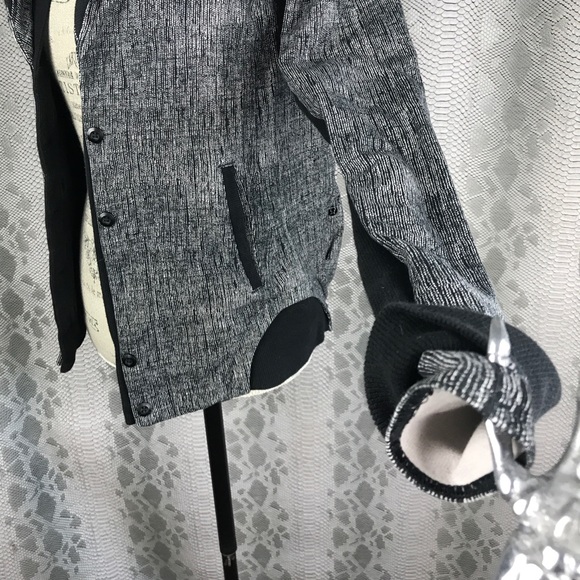 Lululemon heather grey button up thick sweater - Picture 7 of 8